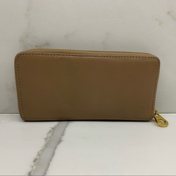 Marc by Marc Jacobs Wallet - Picture 2 of 6